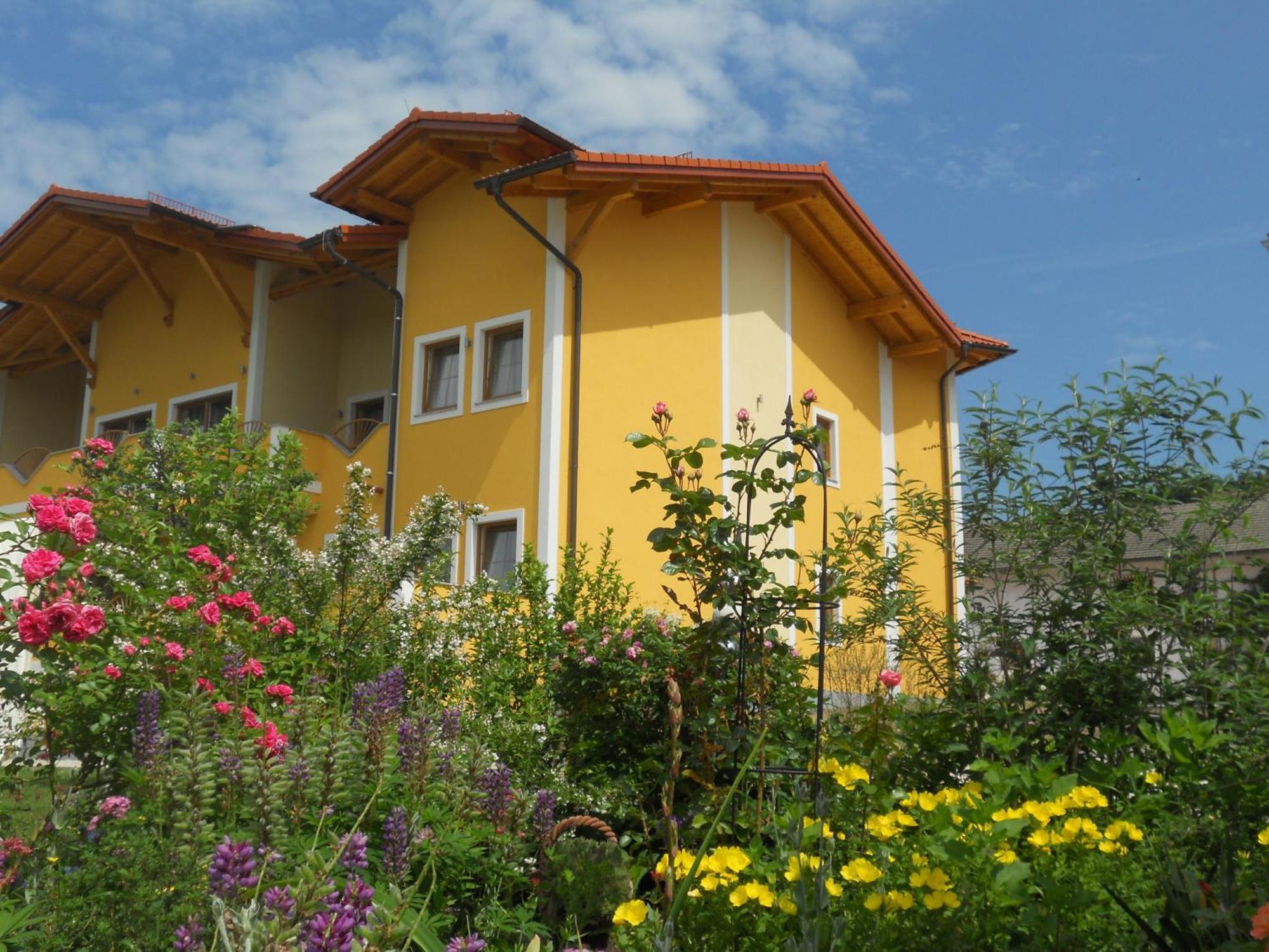 Ferienhotel Innviertel Kirchheim im Innkreis Dış mekan fotoğraf